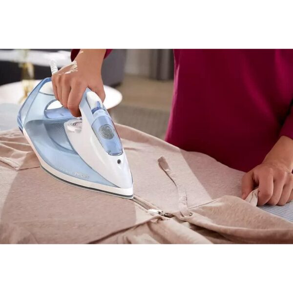 Philips 7000 Series Steam Iron - 2600W, 220 g steam boost, SteamGlide Plus soleplate - DST7011/26 - Light Blue/Gray - Image 4