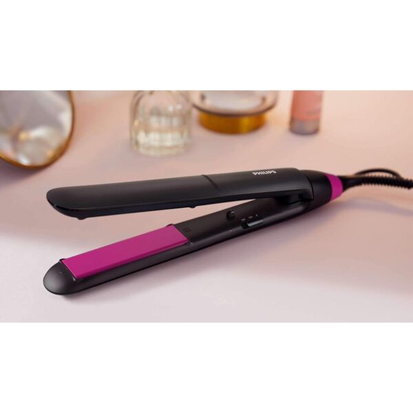 Philips StraightCare Essential ThermoProtect straightener. 2 temperature settings. Temperature range up to 220°C. 3 pin, BHS375/03